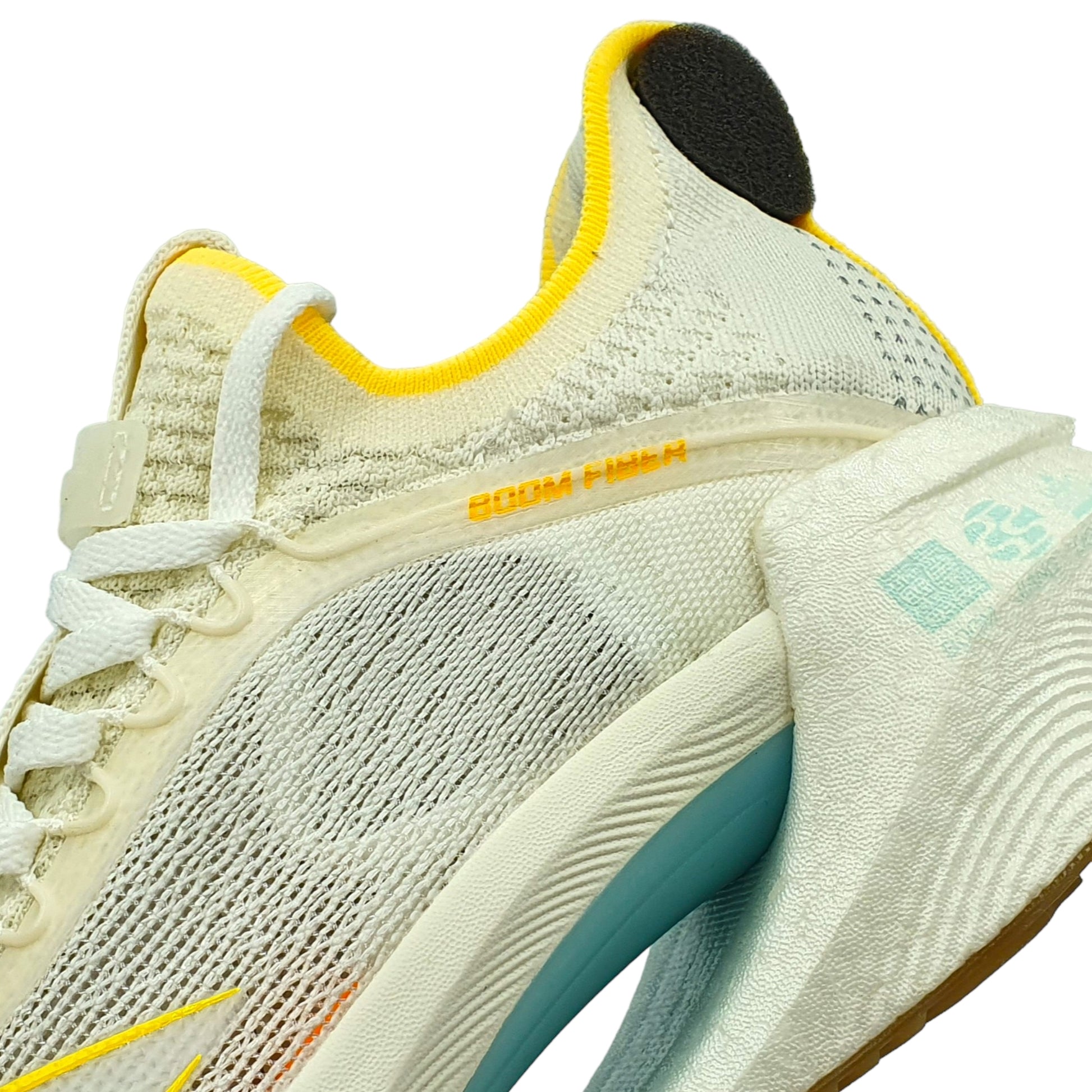 Shadow Essential Milk White/Yellow - Li-Ning Løbesko - LN-RUN